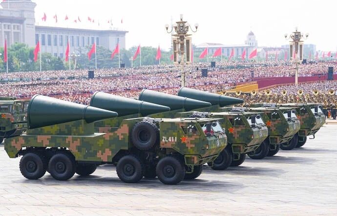 致敬强国荣光，汲取奋进力量：乐玩(中国)计算机全员同看九三阅兵，铭记抗战胜利80周年